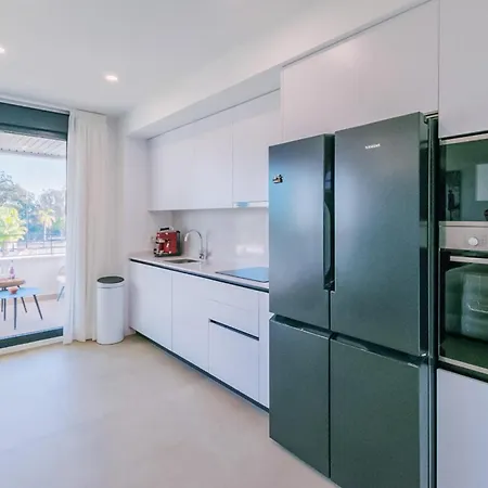 شقة 2 Bedroom Lovely In *