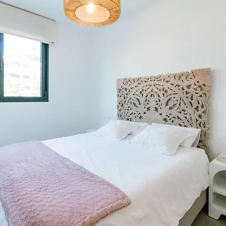 2 Bedroom Lovely In *